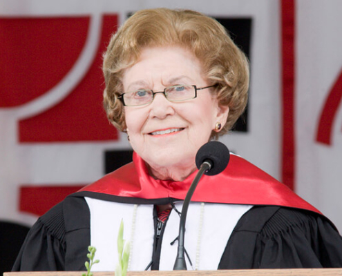 Mary Virginia Terry speaking at the podium after receiving an honorary degree during the 2009 Spring Undergraduate Commencement ceremony.